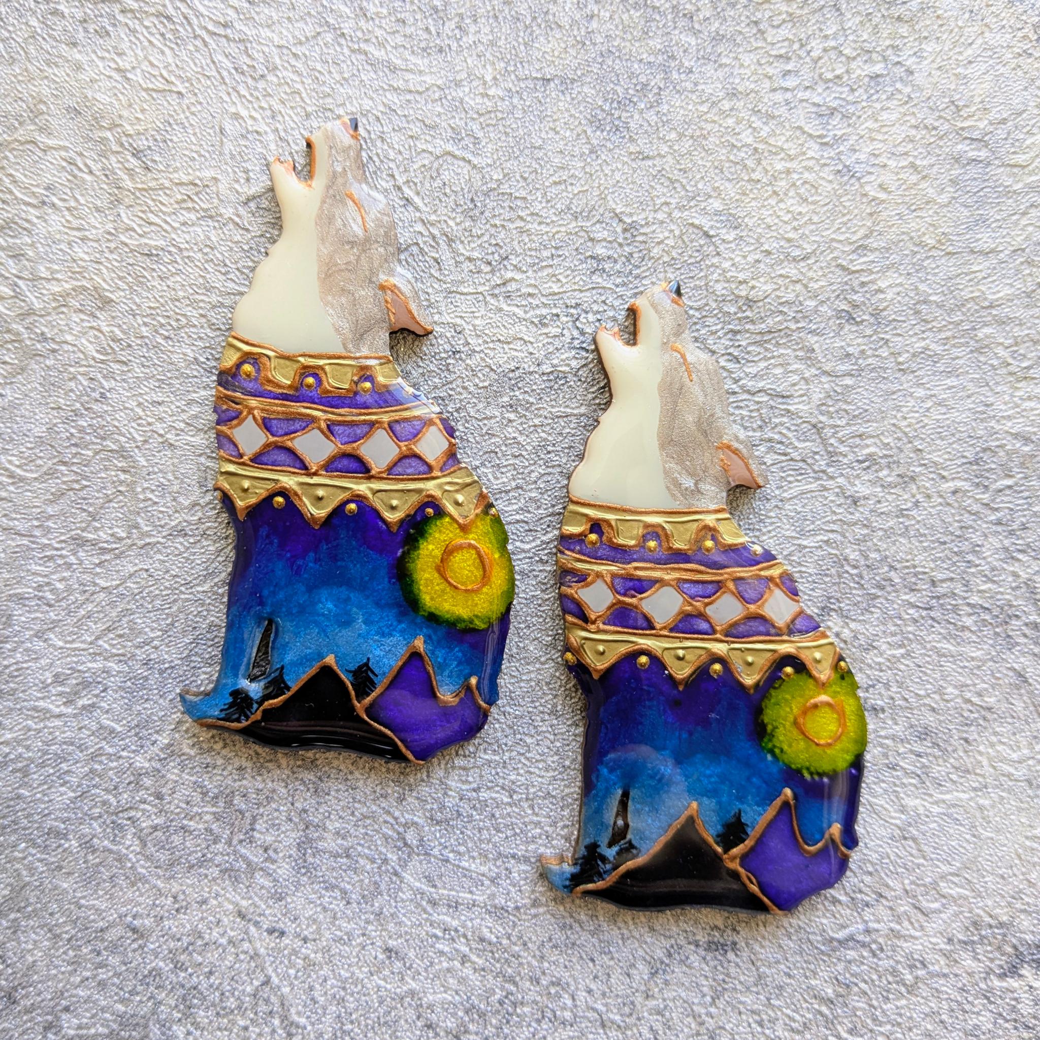 月夜のオオカミブローチ | 2枚目