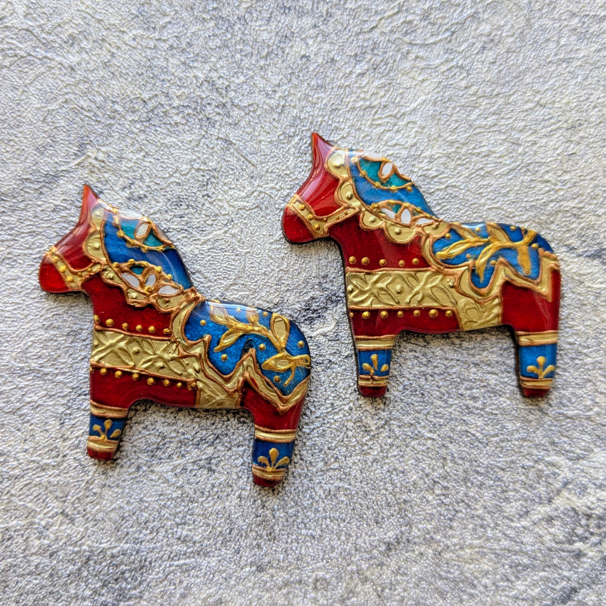 うまのブローチ（赤） | 2枚目