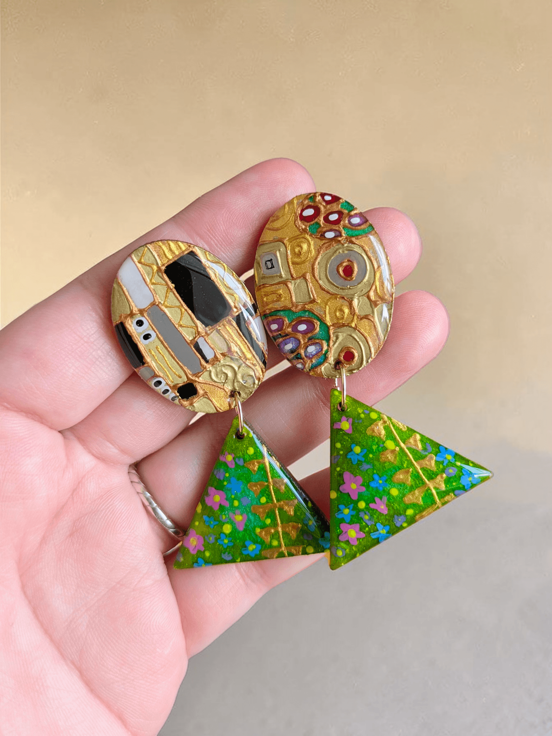 絵画の耳飾り　ピアス/イヤリング【クリムト】
