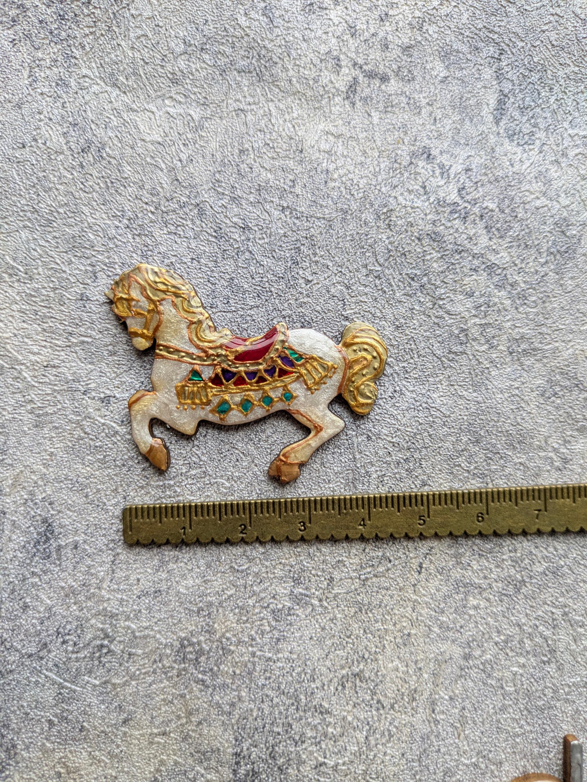 回転木馬のブローチ | 4枚目